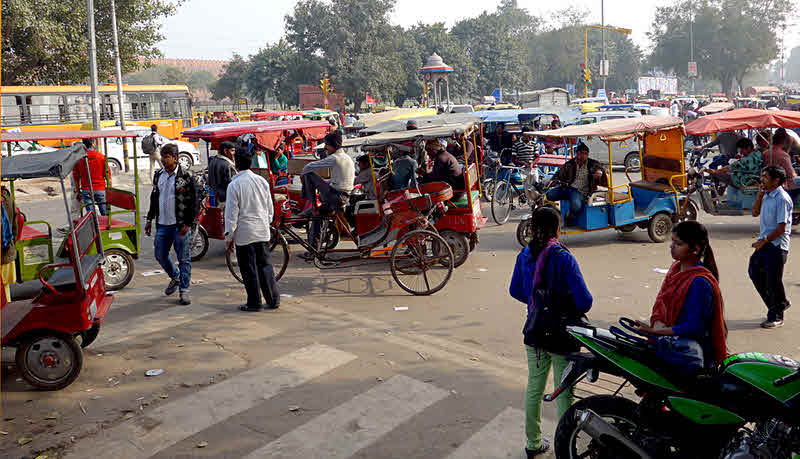 Traffic near Red Fort, Delhi