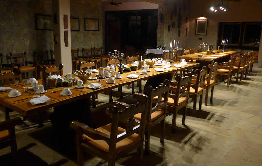 Kanha Earth Lodge dining room