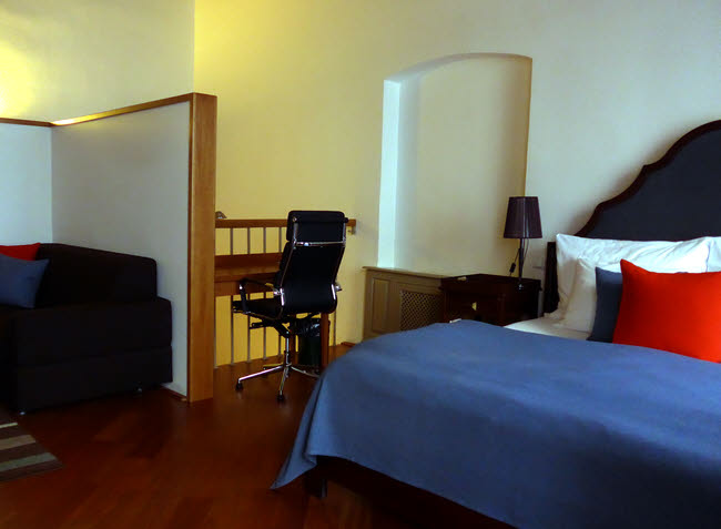 Image: Nice room: Iron Gate Hotel, Prague