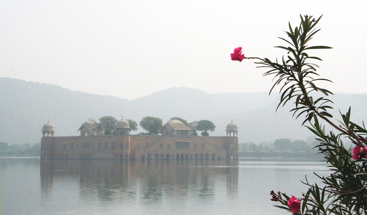 ((image jai-island-D1131.jpg goes here))