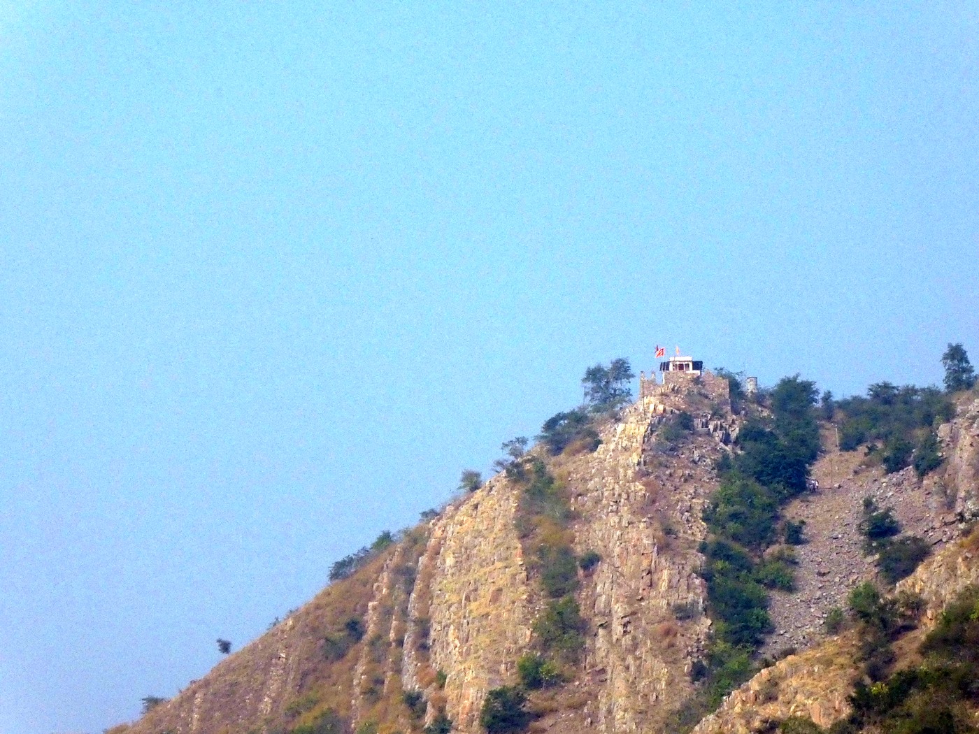 ((image jai-mnt-temple-p1010506.jpg goes here))