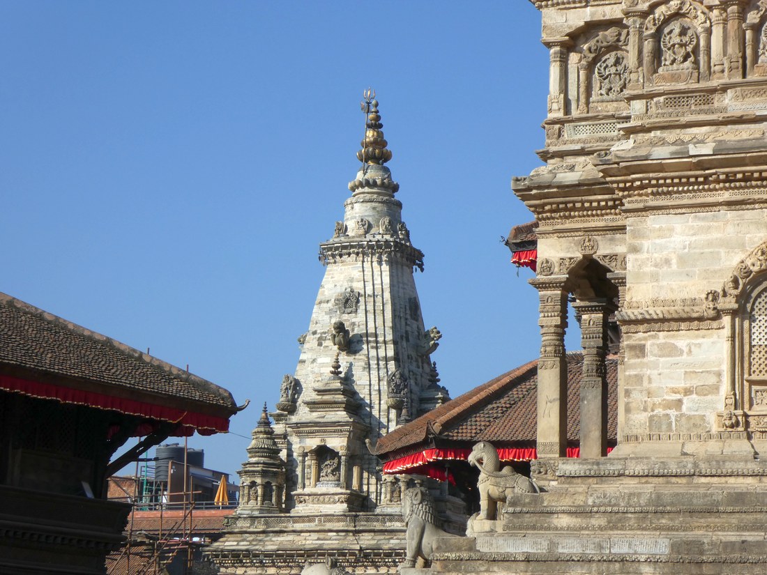 ((image nepal-temple-p1020439.jpg goes here))