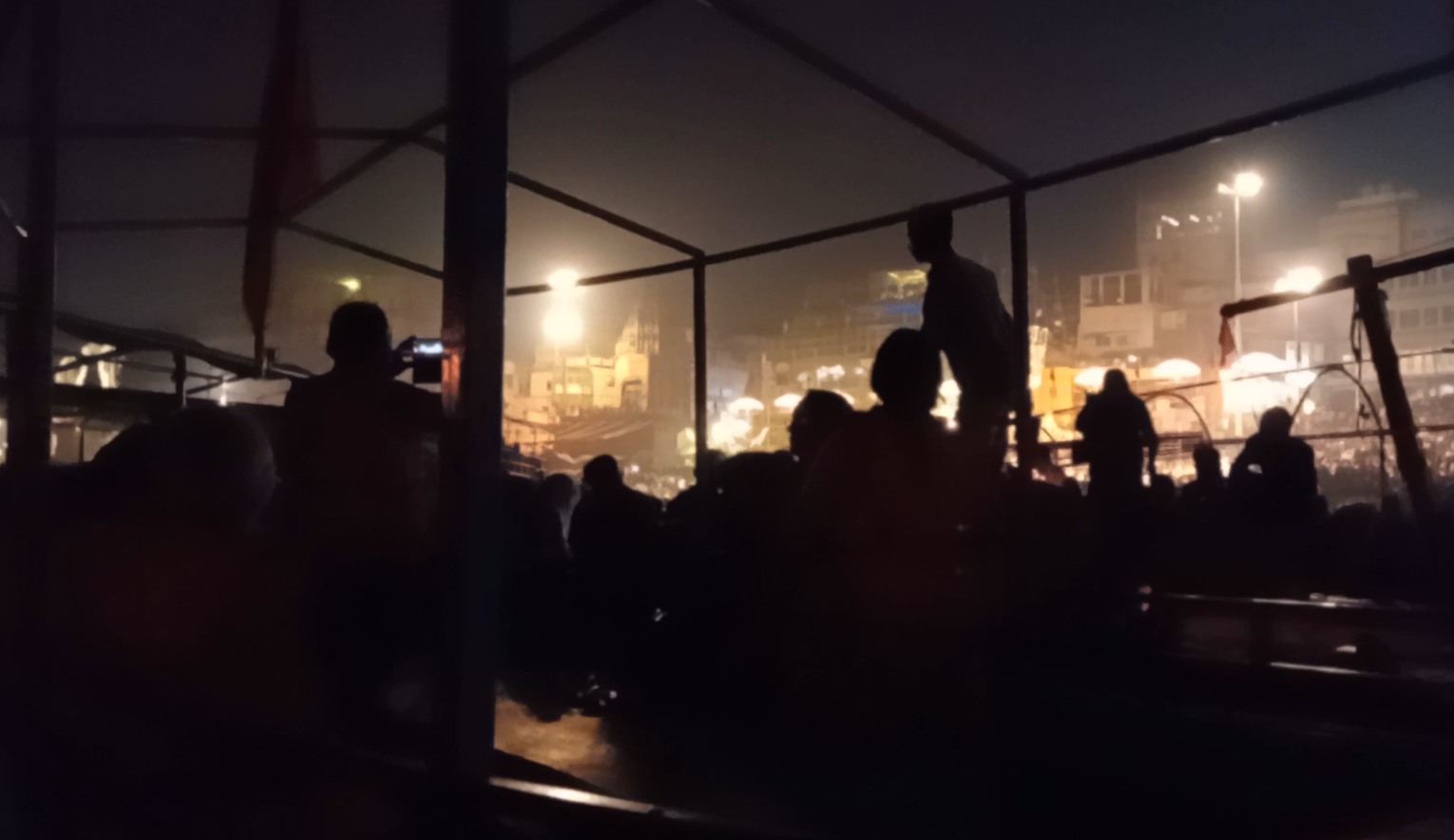 ((image var-nite-aarti-frm-vid-231115-1800.jpg goes here))