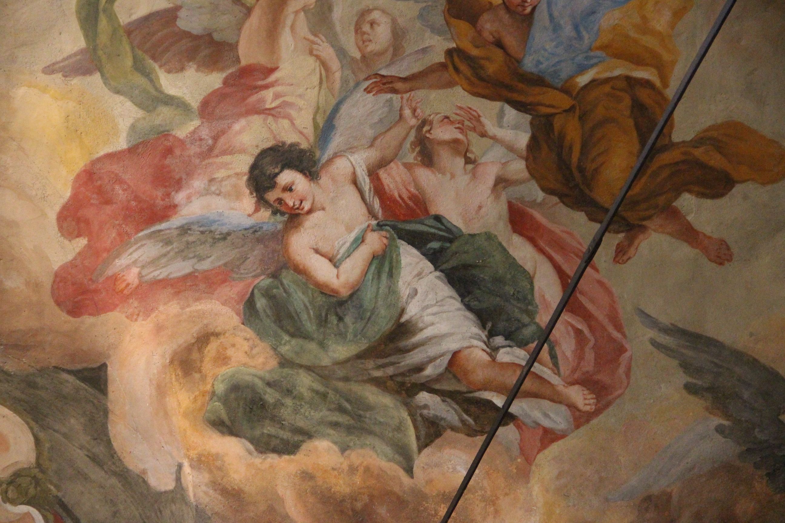 ((image orta-ceiling-M1945.jpg should appear here.))